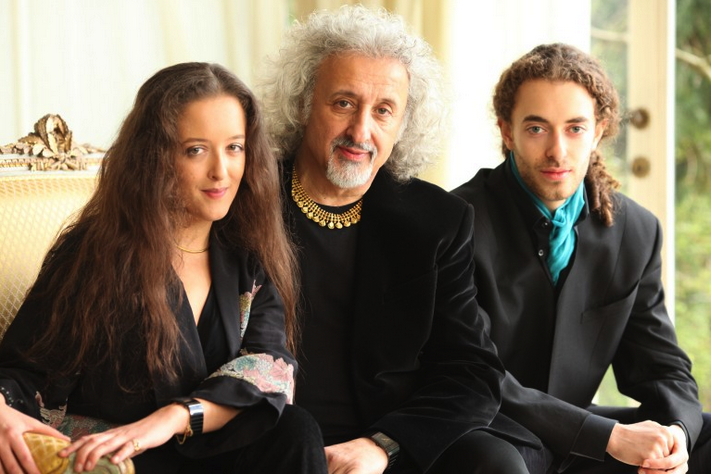 Portrait. Maisky trio. Mischa Maisky cello – Lily Maisky piano – Sascha Maisky viool. © Bernard Rosenberg. 2018-09-26